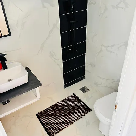 Diamanti Apart Otel Kolios