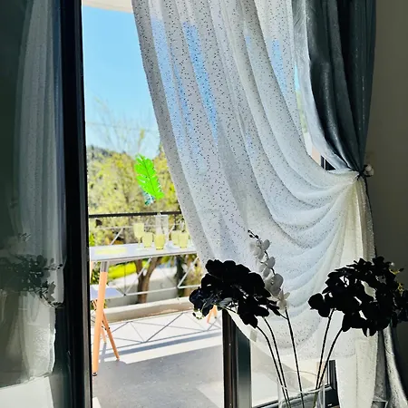 Diamanti شقة فندقية 4*